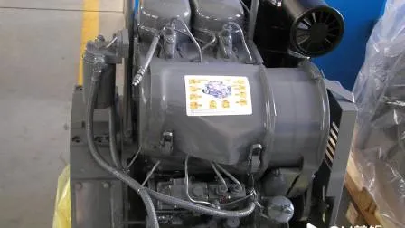 ドイツ製消防ポンプ用2気筒空冷ディーゼルエンジン（F2L912）